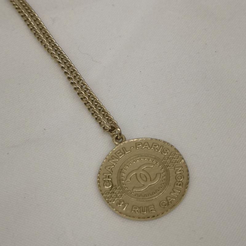 シャネル CHANEL アクセサリー ネックレス、ペンダント ココマーク コインネックレス A16 V - 金 / ゴールド / gold color レディース USED 古着 中古 50158294