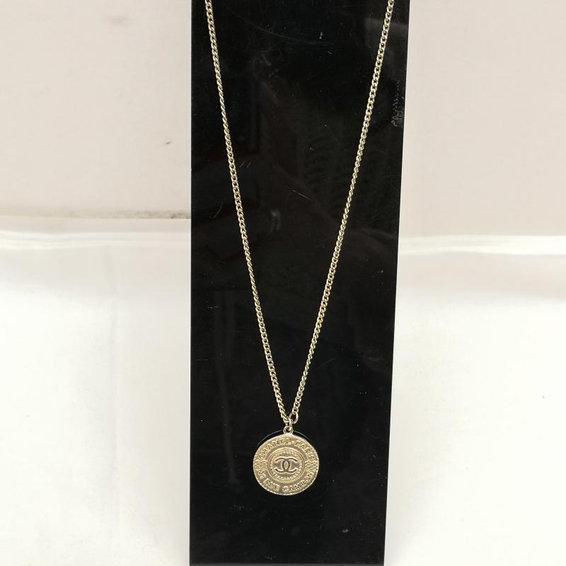 シャネル CHANEL アクセサリー ネックレス、ペンダント ココマーク コインネックレス A16 V - 金 / ゴールド / gold color レディース USED 古着 中古 50158294