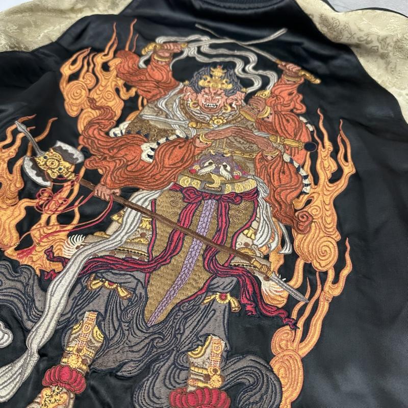 古着 USED ジャケット、上着 ジャンパー、ブルゾン 龍桜 火焔 阿修羅 刺繍 リバーシブル レーヨン スカジャン L 黒 / ブラック / black X 金 / ゴールド / gold color メンズ USED 古着 中古 50158439