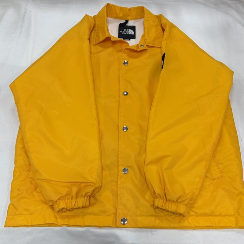 ザノースフェイス THE NORTH FACE ジャケット、上着 ジャケット、ブレザー ナイロン コーチジャケット ロゴ 刺繍 パッチ ワッペン S ロゴ、文字 X 刺繍 黄 / イエロー / yellow X 黒 / ブラック / black メンズ USED 古着 中古 50158458
