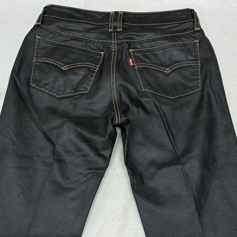 リーバイス Levi s パンツ デニム、ジーンズ 00s ポリウレタン コーティング フレア ブーツカット パンツ 光沢 28インチ 黒 / ブラック / black メンズ USED 古着 中古 50158539
