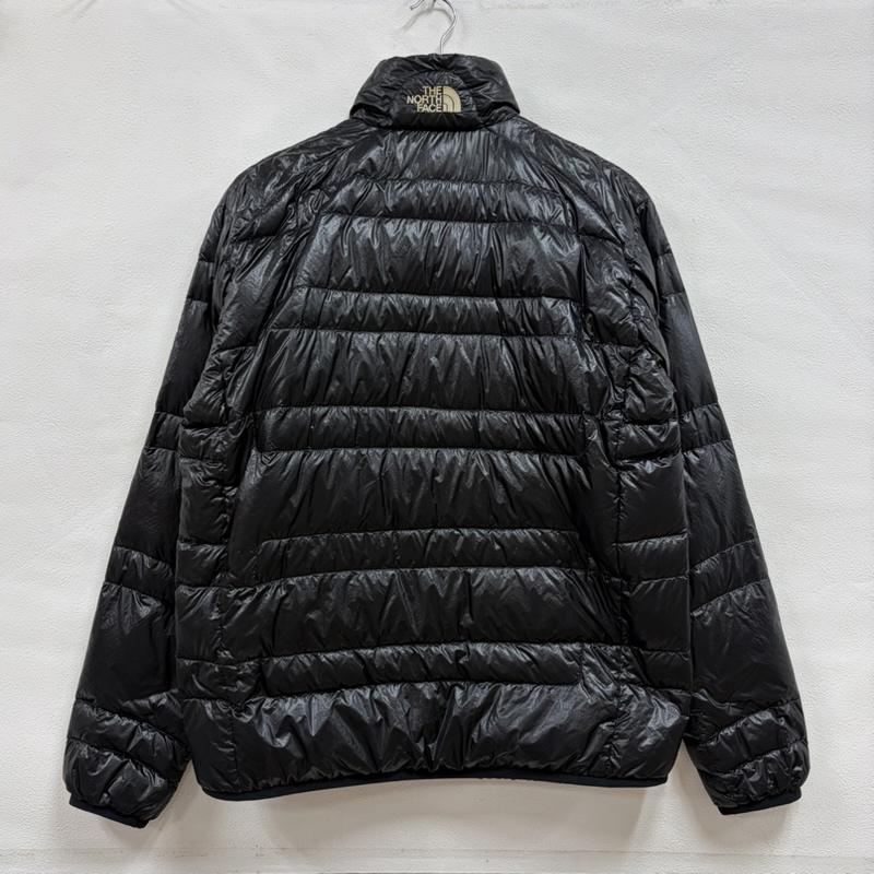 ザノースフェイス THE NORTH FACE ジャケット、上着 ダウンジャケット LIGHT HEAT JACKET ジップ 光沢 ダウン ジャケット nd18174 ライト 軽量 M ロゴ、文字 X 刺繍 黒 / ブラック / black X 白 / ホワイト / white メンズ USED 古着 中古 50158686