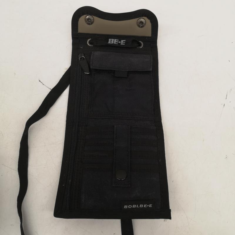 ボブルビー BOBLBE-E 財布 二つ折り ハードシェル ポーチ 財布 ANIARA - 黒 / ブラック / black メンズ USED 古着 中古 50158714
