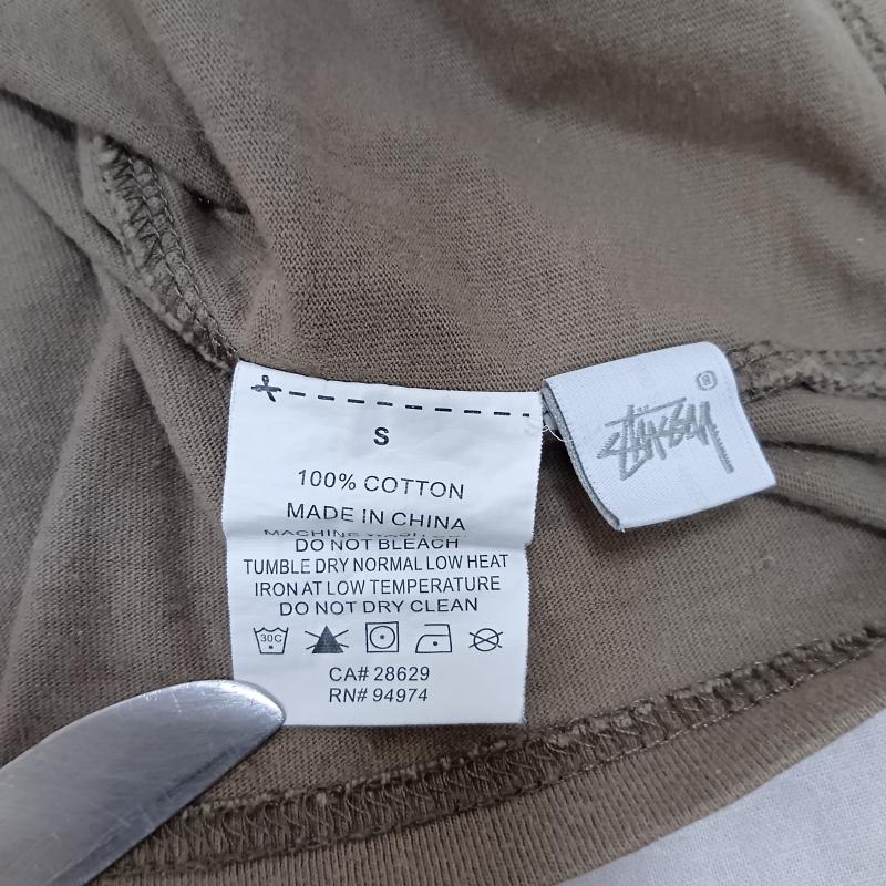 ステューシー STUSSY Tシャツ 半袖 ビッグロゴプリントTシャツ beige S S ロゴ、文字 ベージュ / ベージュ / beige メンズ USED 古着 中古 50158737