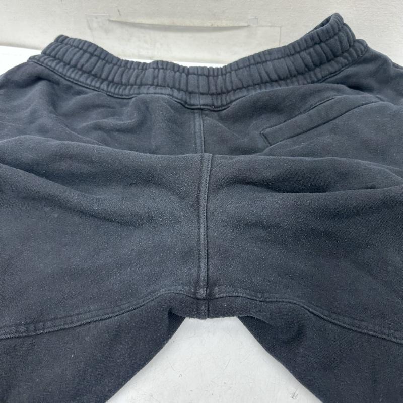バーバリー BURBERRY パンツ ショートパンツ スウェット ショート パンツ 8055354 S 黒 / ブラック / black メンズ USED 古着 中古 50158836