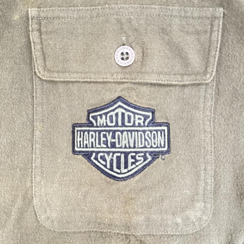 ハーレーダビッドソン Harley-Davidson シャツ、ブラウス 長袖 長袖シャツ 刺繍 ロゴ バッグ プリント 巨大 グラフィック XL カーキオリーブ / カーキオリーブ / メンズ USED 古着 中古 50159042