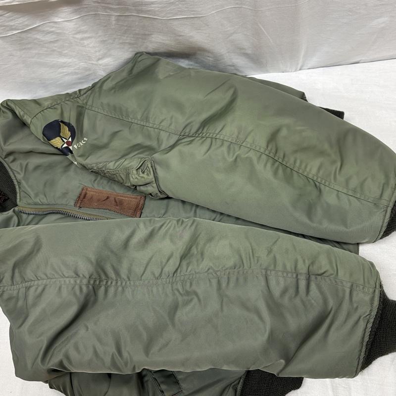 バズリクソンズ Buzz Rickson s ジャケット、上着 ジャンパー、ブルゾン BR10981 BR11318 LION UNIFORM INC MA-1 ミリタリー フライト ボンバー ジャケット M メンズ USED 古着 中古 50159165