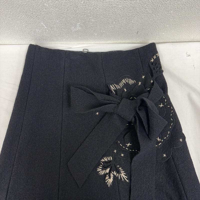 ケンゾー KENZO スカート ひざ丈スカート ウール 花柄 刺繍 スカート 38インチ 黒 / ブラック / black レディース USED 古着 中古 50159270