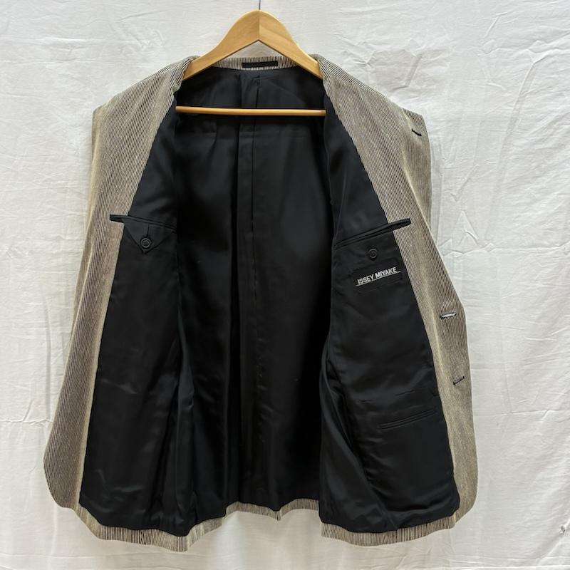 イッセイミヤケ ISSEY MIYAKE ジャケット、上着 ジャケット、ブレザー ストライプ 2B シングル テーラード ジャケット ME31-FD043 M メンズ USED 古着 中古 50159353