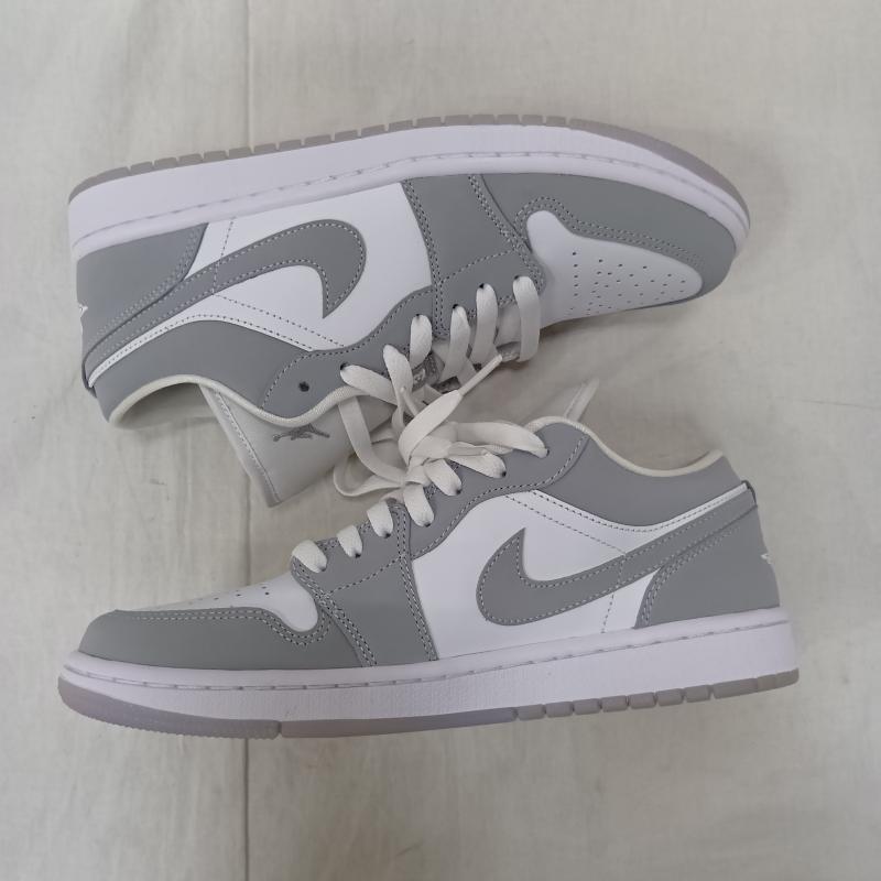 ナイキ NIKE スニーカー スニーカー DC0774-105 WMNS AIR JORDAN 1 LOW US9.5/;26.5cm US：9.5 ロゴ、文字 白 / ホワイト / white X 灰 / グレー / gray メンズ USED 古着 中古 50159391