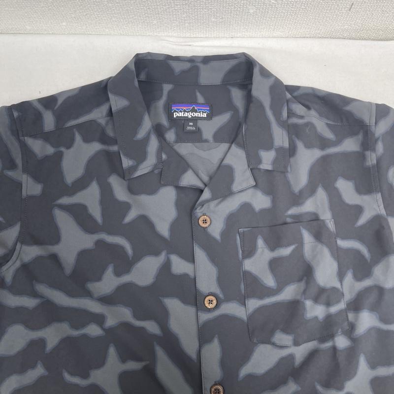 パタゴニア patagonia シャツ、ブラウス 半袖 ストレッチ プレーニング ハイブリッド シャツ 迷彩柄 86205sp18 XS 黒 / ブラック / black メンズ USED 古着 中古 50159436