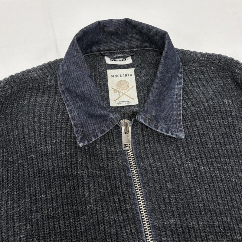 ディーゼル DIESEL ニット、セーター 長袖 デニムカラー ジップアップ ニット ジャケット ドッキング エルボーパッチ M 無地 X ロゴ、文字 X 刺繍 インディゴ / インディゴ / Indigo X ダークグレー / ダークグレー / メンズ USED 古着 中古 50159517