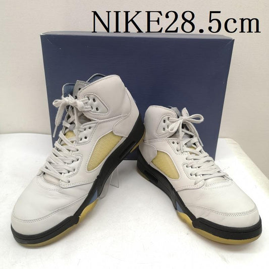 ナイキ NIKE スニーカー スニーカー A Ma Maniere WMNS Air Jordan 5 Retro SP Dawn FZ5758-004 アママニエール 28.5cm メンズ USED 古着 中古 50159652