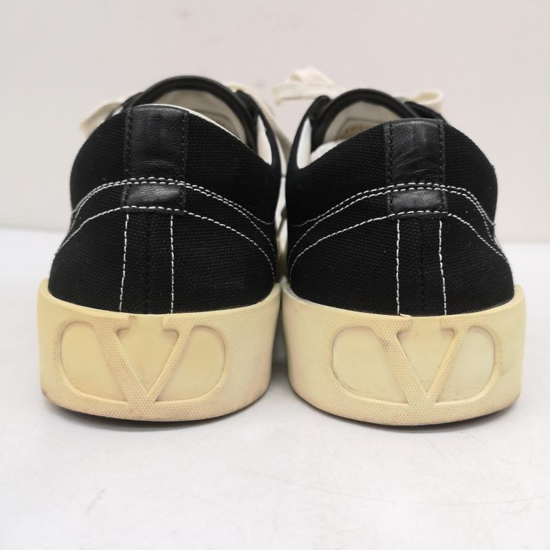 バレンティノ ガラバーニ VALENTINO GARAVANI スニーカー スニーカー Vロゴ スエード 切替 ローカット スニーカー SY2S0C38 サイズ 41 25.5cm 黒 / ブラック / black メンズ USED 古着 中古 50159657