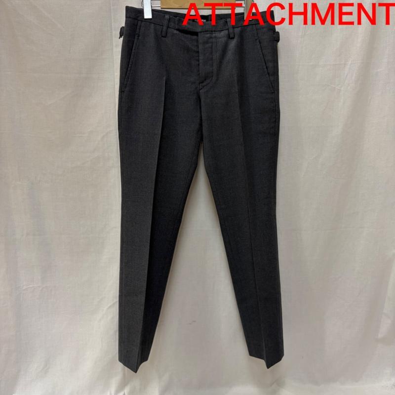 アタッチメント ATTACHMENT パンツ スラックス センタープレススラックスパンツ グレー 日本製 2 2 無地 灰 / グレー / gray メンズ USED 古着 中古 50159716