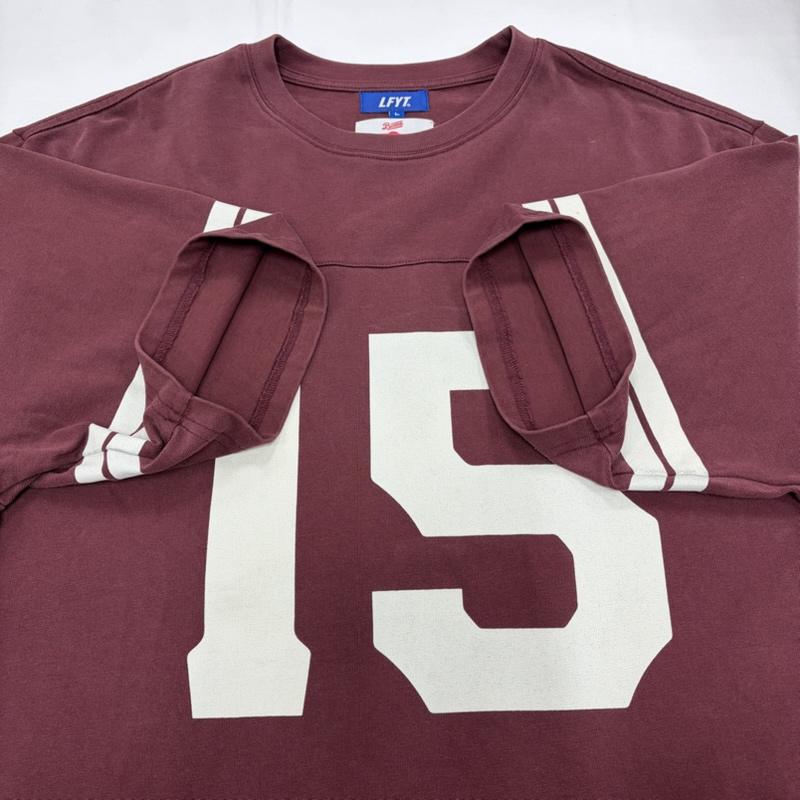 ラファイエット Lafayette Tシャツ 半袖 LFYT blazzworks コラボ VINTAGE FOOTBALL TEE ラガー ナンバリング ロゴ プリント 半袖 Tシャツ ヴィンテージ加工 L ロゴ、文字 X プリント えんじ / ワインレッド / dark red X 白 / ホワイト / white メンズ USED 古着 中古 50159981