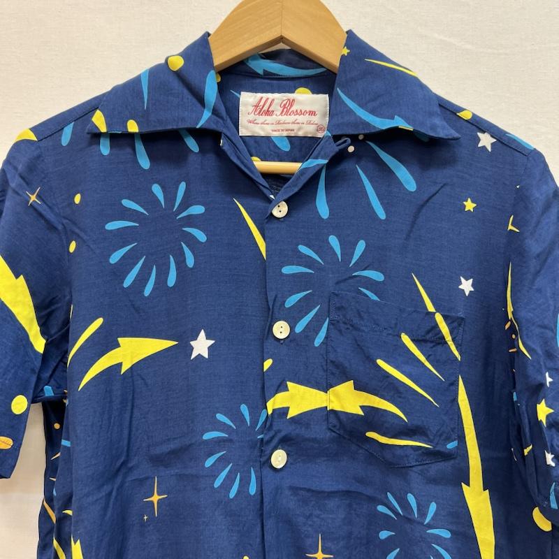 古着 USED シャツ、ブラウス 半袖 Aloha Blossom アロハブロッサム 花火 アロハシャツ 36 紺 / ネイビー / navy メンズ USED 古着 中古 50160056