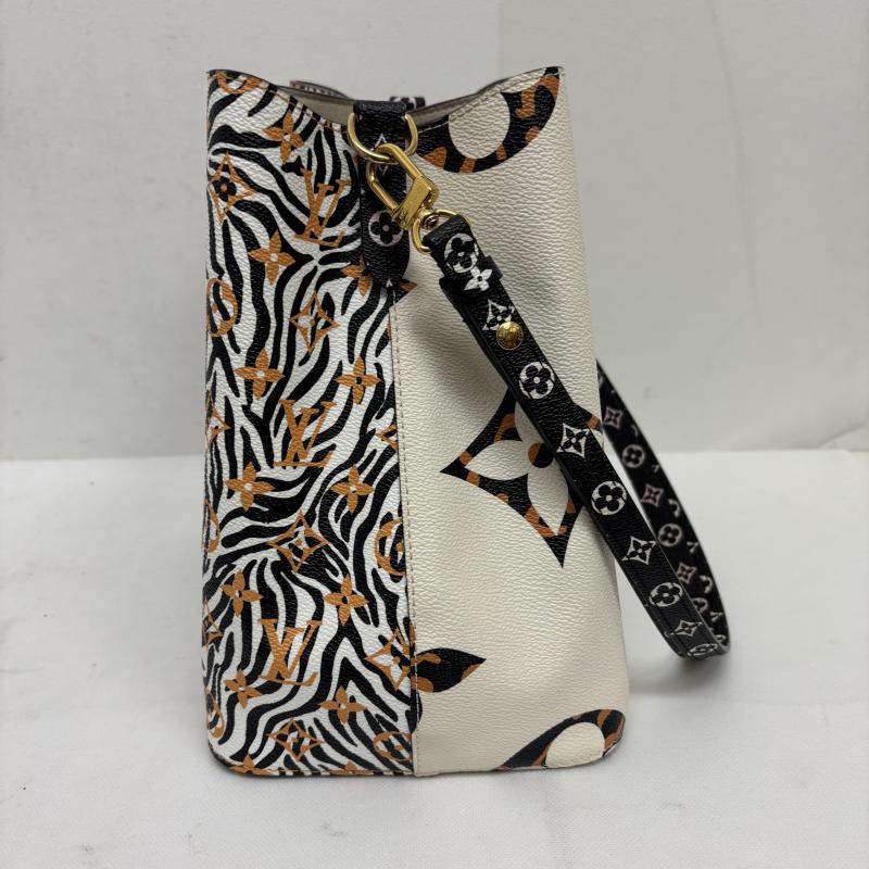 ルイヴィトン LOUIS VUITTON ショルダーバッグ ショルダーバッグ モノグラム ジャングル ライン ショルダーバッグ ネオノエ MM M44679 レディース USED 古着 中古 50160135