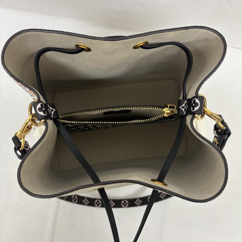 ルイヴィトン LOUIS VUITTON ショルダーバッグ ショルダーバッグ モノグラム ジャングル ライン ショルダーバッグ ネオノエ MM M44679 レディース USED 古着 中古 50160135