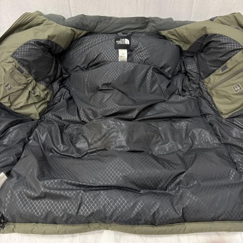 ザノースフェイス THE NORTH FACE ジャケット、上着 ダウンジャケット ND01556 マクマードダウンコート khaki M HyVent M ロゴ、文字 オリーブグリーン / オリーブグリーン / メンズ USED 古着 中古 50160168