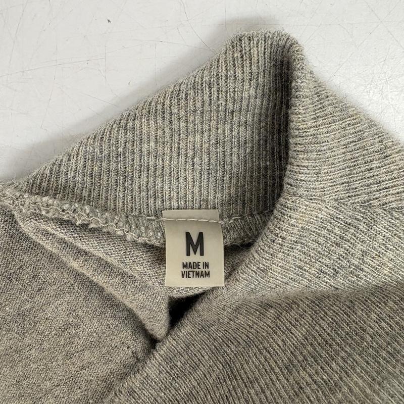 エッセンシャルズ ESSENTIALS カットソー 長袖 1977 コットン フェルト ワッペン モックネック ロンT カットソー M 灰 / グレー / gray メンズ USED 古着 中古 50160227