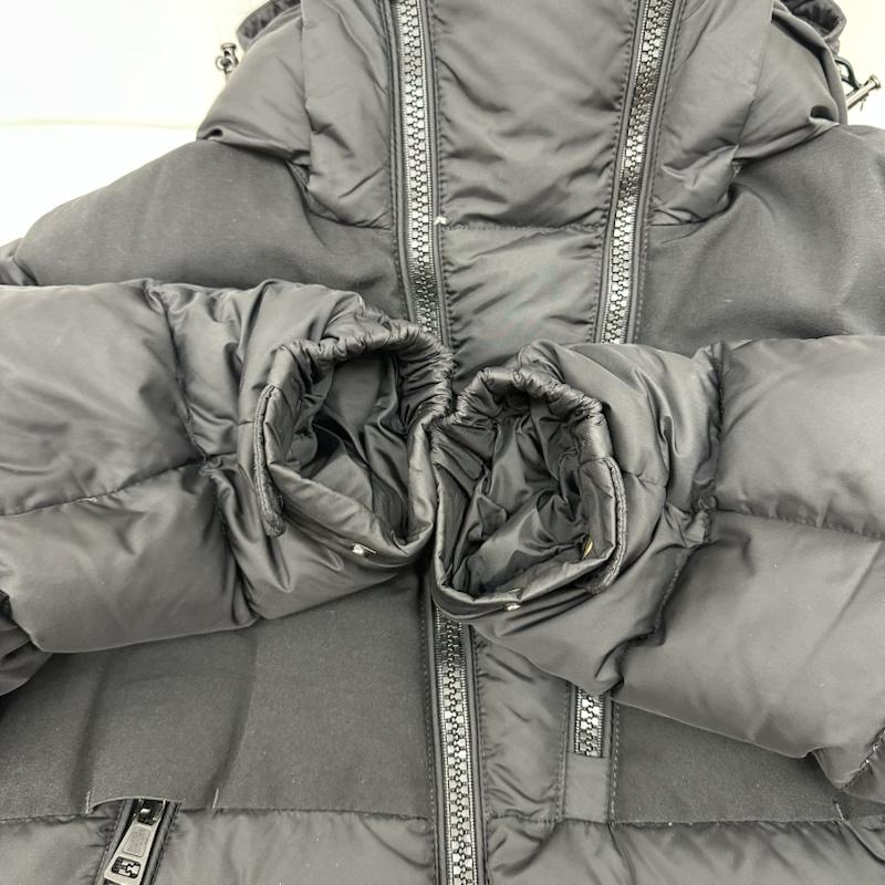 モンクレール MONCLER ジャケット、上着 ダウンジャケット LAVEDA ナイロン ダウン ジャケット E20914031985 0 黒 / ブラック / black メンズ USED 古着 中古 50160230