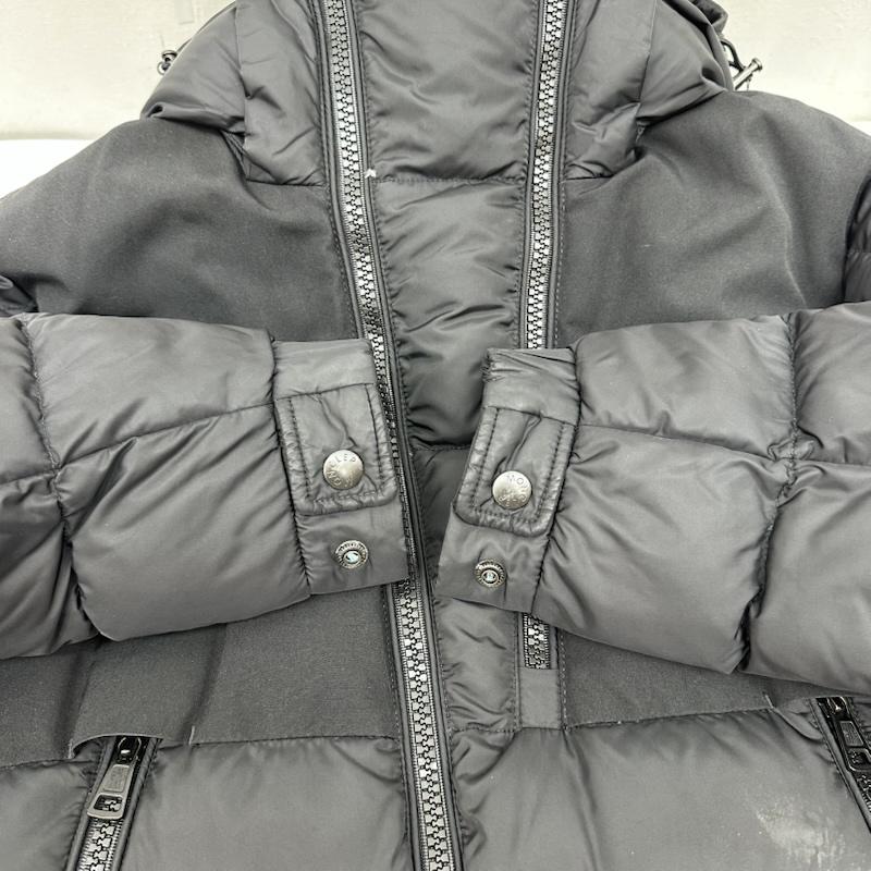 モンクレール MONCLER ジャケット、上着 ダウンジャケット LAVEDA ナイロン ダウン ジャケット E20914031985 0 黒 / ブラック / black メンズ USED 古着 中古 50160230