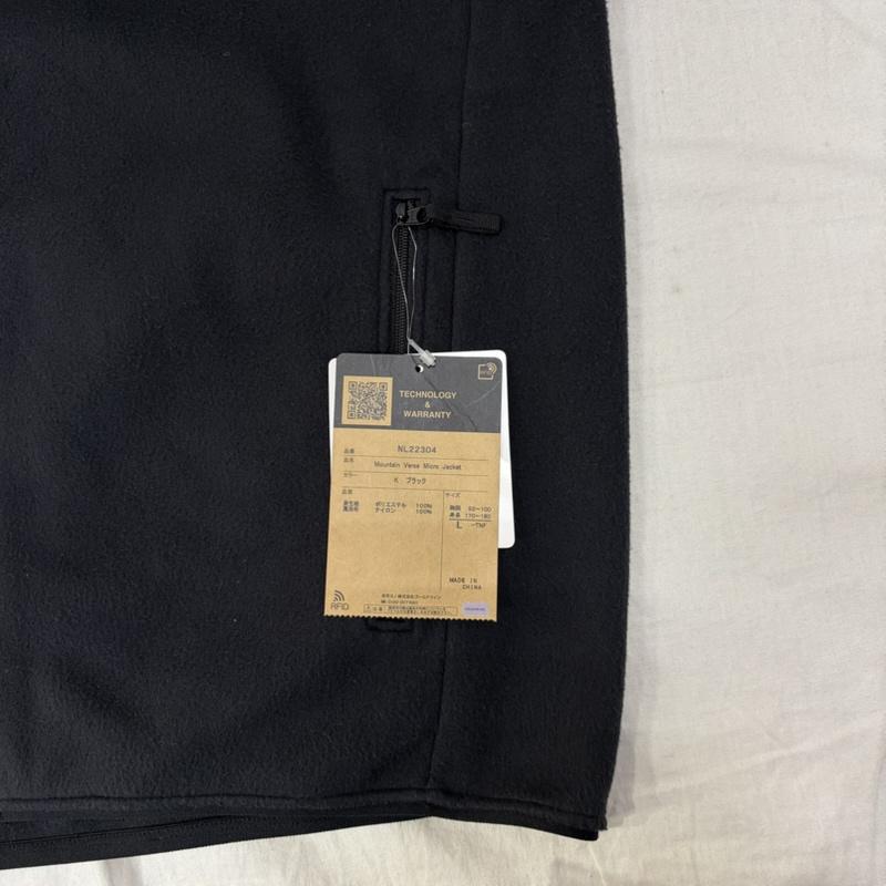 ザノースフェイス THE NORTH FACE ジャケット、上着 ジャンパー、ブルゾン フリース ジャケット マウンテンバーサマイクロジャケット NL22304 L 無地 X ロゴ、文字 黒 / ブラック / black メンズ USED 古着 中古 50160383