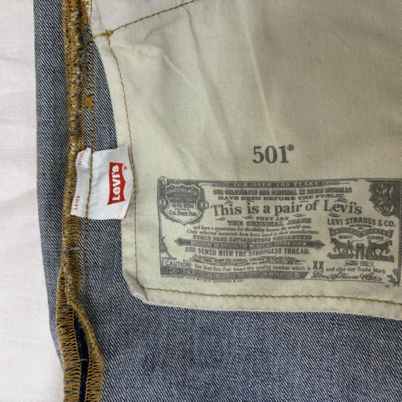 リーバイス Levi s パンツ デニム、ジーンズ 00501-1948 501 ストレートフィット ボタンフライ仕様 W31 L32 ブルー 31インチ 無地 青 / ブルー / blue メンズ USED 古着 中古 50160442