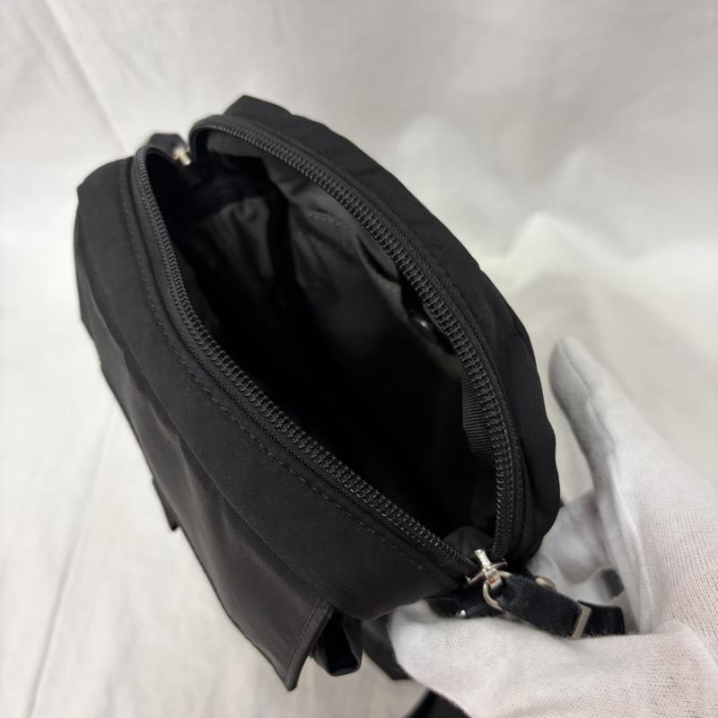 ポーター PORTER ショルダーバッグ ショルダーバッグ 吉田カバン PORTER MOTION ショルダーバッグ black - ロゴ、文字 黒 / ブラック / black メンズ USED 古着 中古 50160572