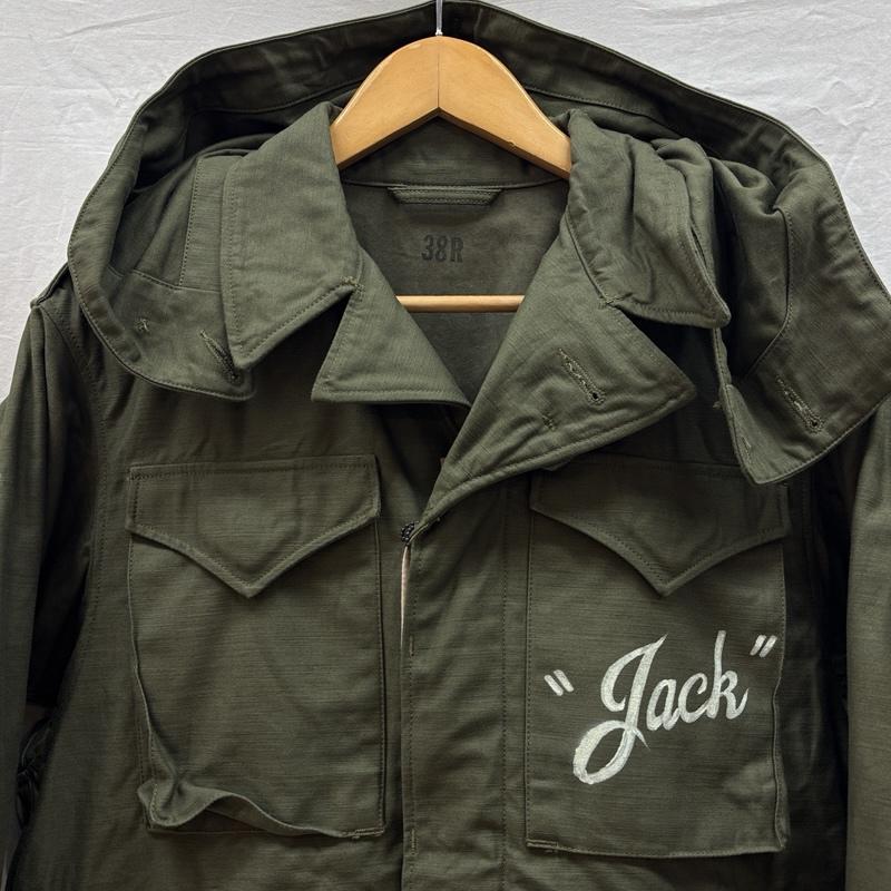 バズリクソンズ Buzz Rickson s ジャケット、上着 ジャンパー、ブルゾン BR15410 BR15723 M-1943 ドラゴン レディー Jack 沖縄 ペイント ミリタリー フィールド ジャケット 38 メンズ USED 古着 中古 50160668
