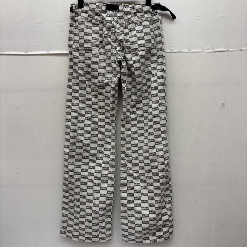 ヒステリックグラマー HYSTERIC GLAMOUR パンツ デニム、ジーンズ 90s 廃盤 ロゴ 総柄 ワイド デニム パンツ XS 白 / ホワイト / white レディース USED 古着 中古 50160676