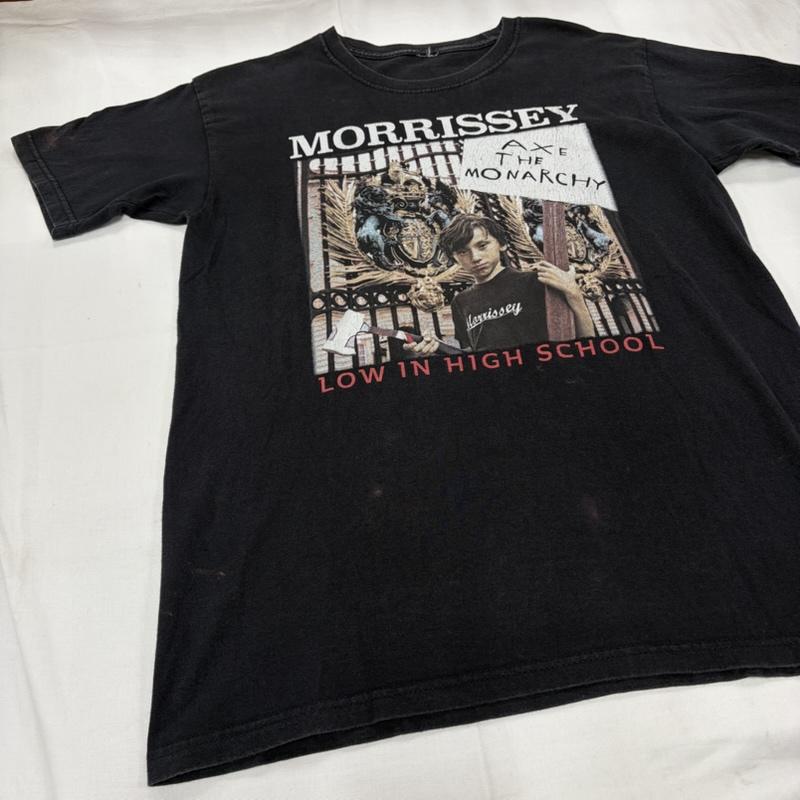 古着 USED Tシャツ 半袖 MORRISSEY 半袖 グラフィック 両面 プリント 2018 ツアーT BAND バンT フォト フェード - ロゴ、文字 X プリント 黒 / ブラック / black X 白 / ホワイト / white X 赤 / レッド / red メンズ USED 古着 中古 50160684