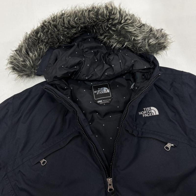 ザノースフェイス THE NORTH FACE ジャケット、上着 ダウンジャケット GIRLS ロング ダウン コート Aライン ロゴ 刺繍 フード ファー 内側ドット ジップアップ HYVENT XL ワンポイント X ロゴ、文字 X 刺繍 紺 / ネイビー / navy X 灰 / グレー / gray ガールズ USED 古着 中古 50160761