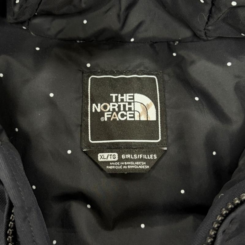 ザノースフェイス THE NORTH FACE ジャケット、上着 ダウンジャケット GIRLS ロング ダウン コート Aライン ロゴ 刺繍 フード ファー 内側ドット ジップアップ HYVENT XL ワンポイント X ロゴ、文字 X 刺繍 紺 / ネイビー / navy X 灰 / グレー / gray ガールズ USED 古着 中古 50160761