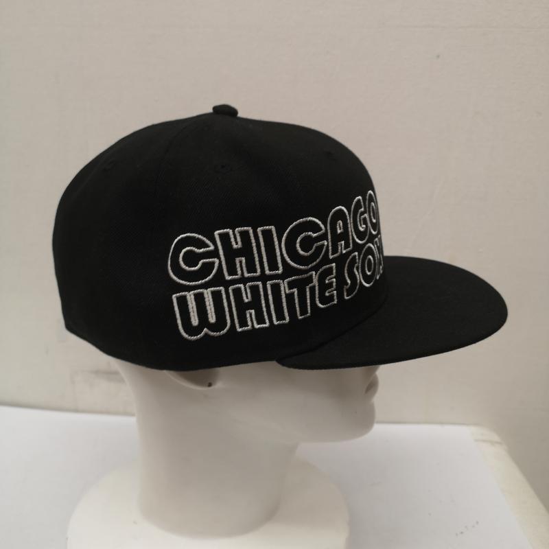 ニューエラ NEW ERA 帽子 キャップ ネオンチューブ ロゴ シカゴ ホワイトソックス キャップ 7 1/2 - 黒 / ブラック / black メンズ USED 古着 中古 50160858