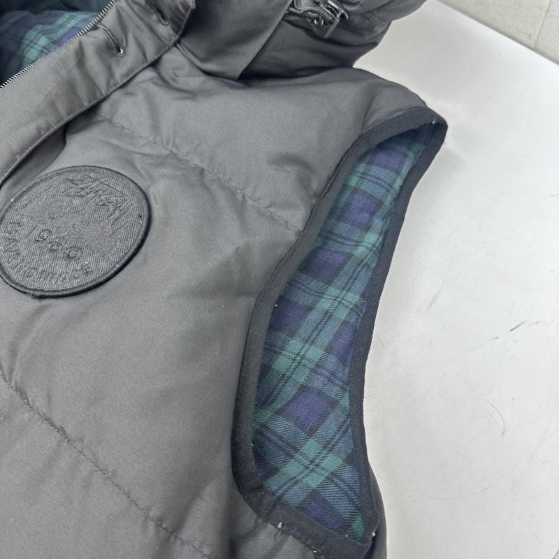 ステューシー STUSSY ジャケット、上着 ダウンベスト 裏地 チェック ロゴ ワッペン ダウン ベスト L 黒 / ブラック / black メンズ USED 古着 中古 50160917
