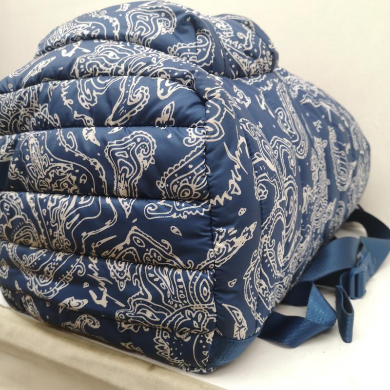 シュプリーム Supreme リュックサック、デイパック リュックサック、デイバッグ 22AW Puffer Backpack リュック バックパック - 青 / ブルー / blue X 白 / ホワイト / white メンズ USED 古着 中古 50160996