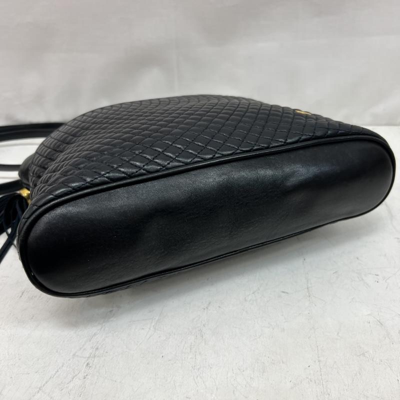 バリー BALLY ショルダーバッグ ショルダーバッグ キルティング チェーン ショルダーバッグ ゴールド金具 タッセル ヴィンテージ - 黒 / ブラック / black レディース USED 古着 中古 50161097