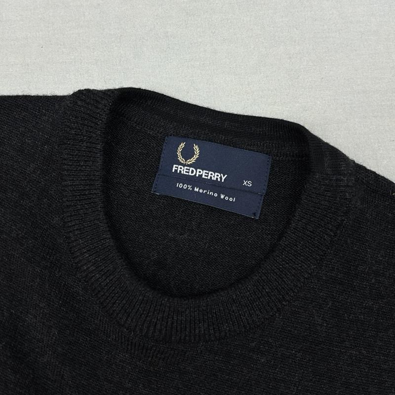 フレッドペリー FRED PERRY ニット、セーター 長袖 K4501 Merino Wool メリノウール 薄手 ニット セーター クルーネック XS メンズ USED 古着 中古 50161119