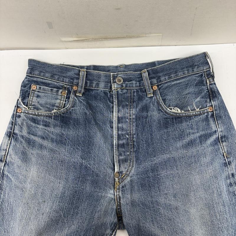 リーバイス Levi s パンツ デニム、ジーンズ 702 BIG E 赤耳 J09 ボタンフライ デニム ハーフ ショート パンツ ショーツ 33インチ インディゴ / インディゴ / Indigo メンズ USED 古着 中古 50161147