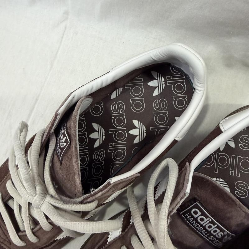 アディダス adidas スニーカー スニーカー IF8914 Handball Spezial Shadow Brown/Footwear White/Gum US7/25cm US：7 ボルドー / ボルドー / レディース USED 古着 中古 50161337