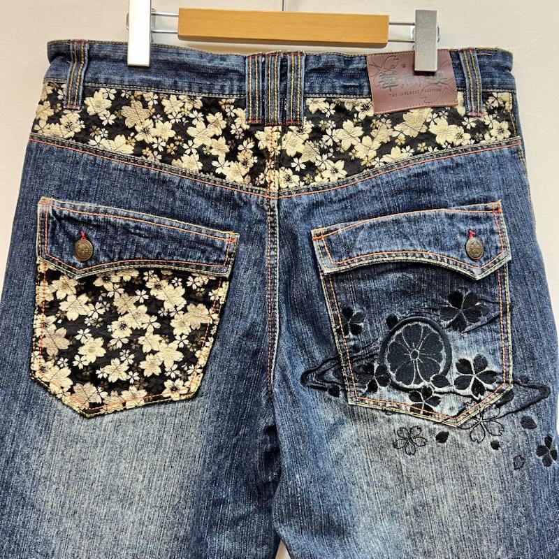 古着 USED パンツ デニム、ジーンズ 華鳥桜 和柄 刺繍 デニムパンツ 36インチ メンズ USED 古着 中古 50161379