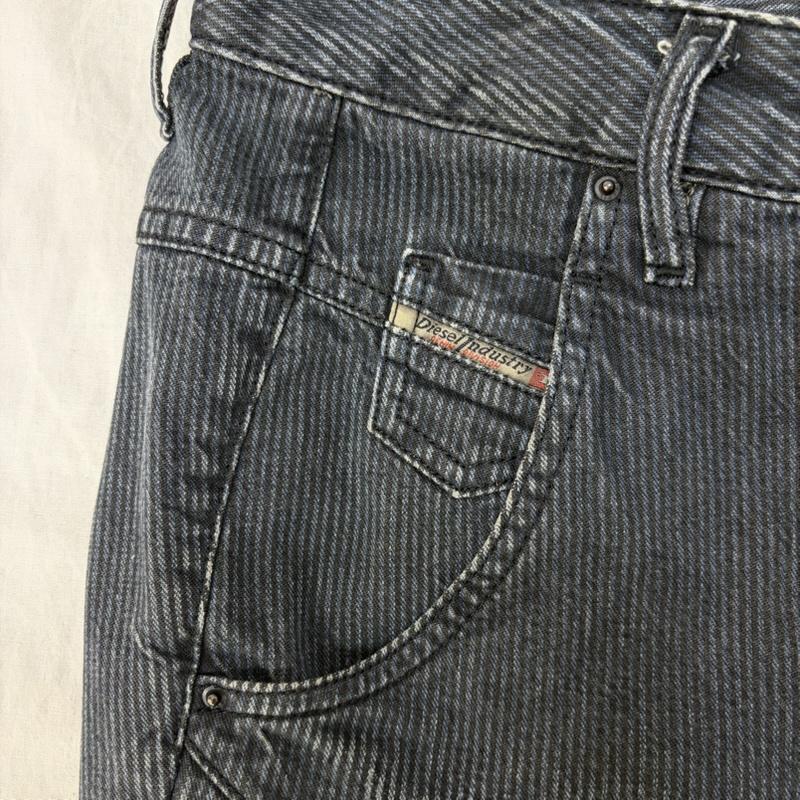 ディーゼル DIESEL パンツ デニム、ジーンズ RELAXED BOY FRIEND DENIM PANTS ストライプ W23/L32 28インチ ストライプ 黒 / ブラック / black レディース USED 古着 中古 50161394