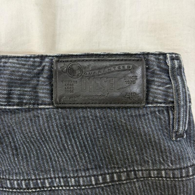 ディーゼル DIESEL パンツ デニム、ジーンズ RELAXED BOY FRIEND DENIM PANTS ストライプ W23/L32 28インチ ストライプ 黒 / ブラック / black レディース USED 古着 中古 50161394