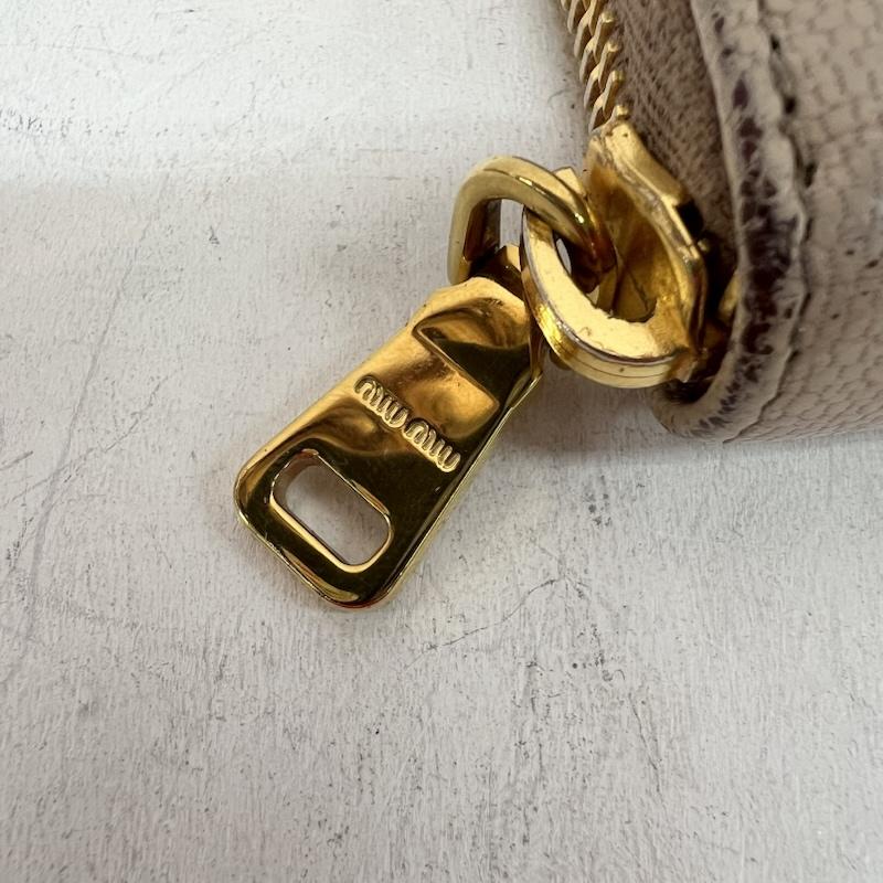 ミュウミュウ miu miu 財布 コンパクト財布 レザー リボン コインケース Cipria - ベージュ / ベージュ / beige レディース USED 古着 中古 50161491