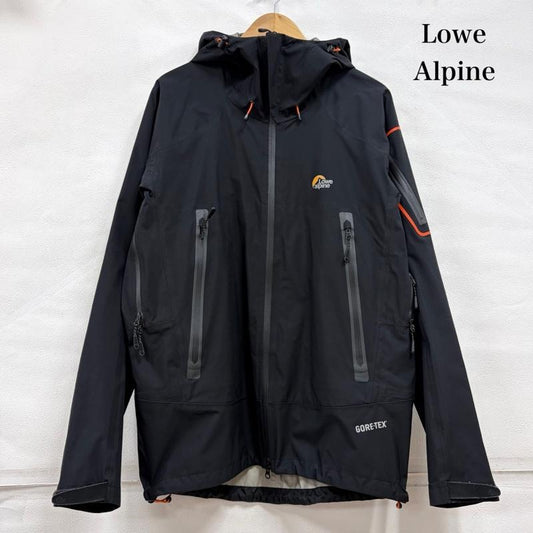 ロウアルパイン Lowe alpine ジャケット、上着 ジャンパー、ブルゾン WILDERNESS GTX JACKET GORE-TEX ゴアテックス ナイロンジャケット マウンテンパーカー ロゴ LFMX12201 - ロゴ、文字 X プリント 黒 / ブラック / black X 灰 / グレー / gray X 橙 / オレンジ / orange メンズ USED 古着 中古 50161502