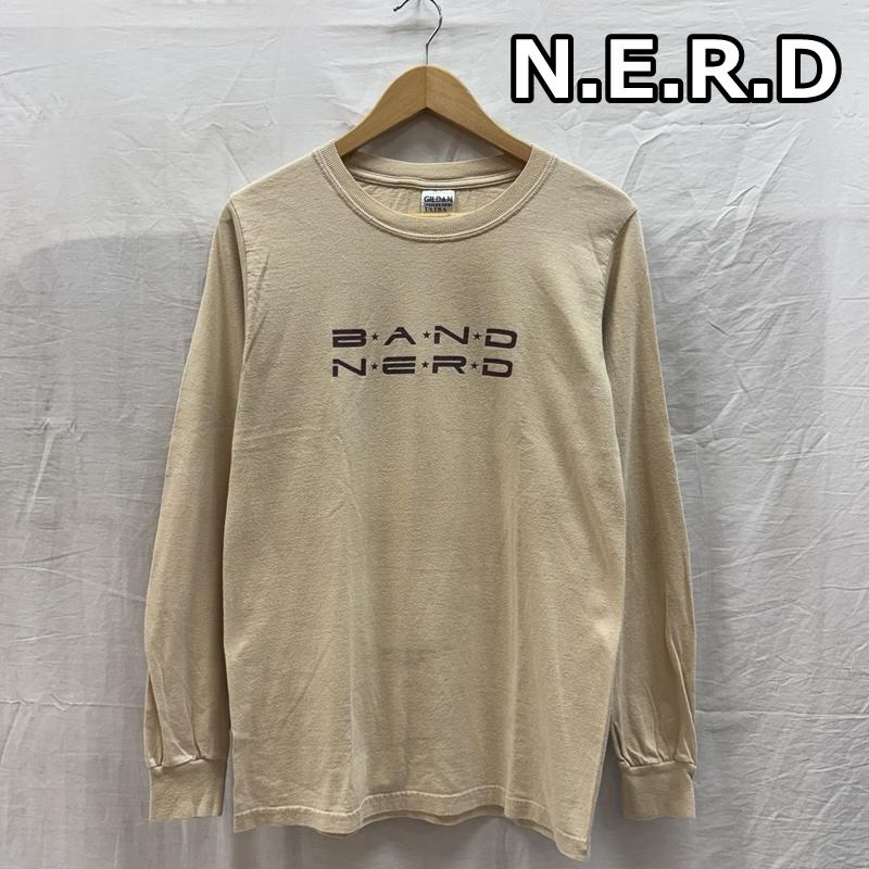 ギルダン GILDAN Tシャツ 長袖 BAND N.E.R.D エヌイーアールディー ロゴ プリント バンド Tシャツ ロンT S メンズ USED 古着 中古 50161538