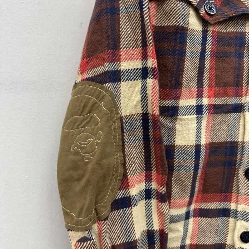 アベイシングエイプ A BATHING APE シャツ、ブラウス 長袖 エルボーパッチ ラブジェネ チェック フランネル シャツ S メンズ USED 古着 中古 50161550