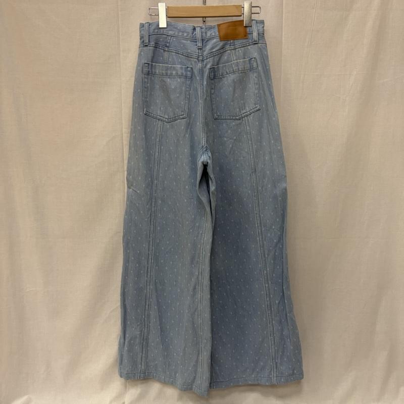 イエナラブークル IENA LA BOUCLE パンツ デニム、ジーンズ ソフトデニムスクウェアドットシルエットパンツ ドット柄 水玉 light blue 36 日本製 36 ドット 水色 / ライトブルー / レディース USED 古着 中古 50161559